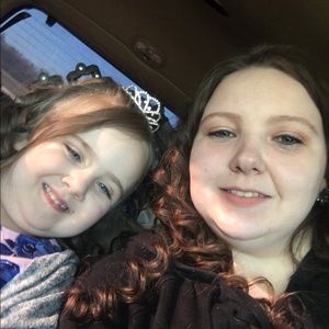 Meet your Posher, Brittni